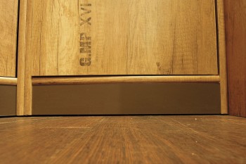 Шкаф для белья «Пилигрим» (Дуб Каньон светлый, Фон серый) в Солнечном - solnechnyj.mebel54.com | фото
